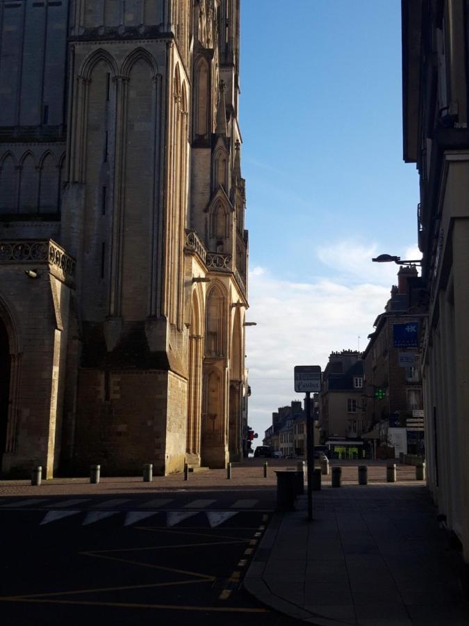 Agreables Chambres Independantes - Coutances Centre Buitenkant foto