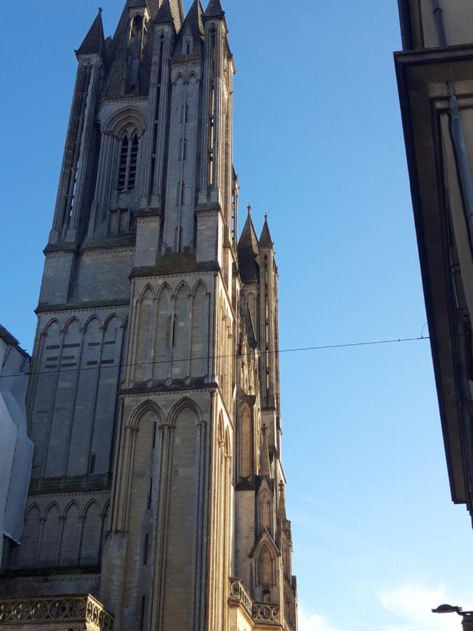 Agreables Chambres Independantes - Coutances Centre Buitenkant foto
